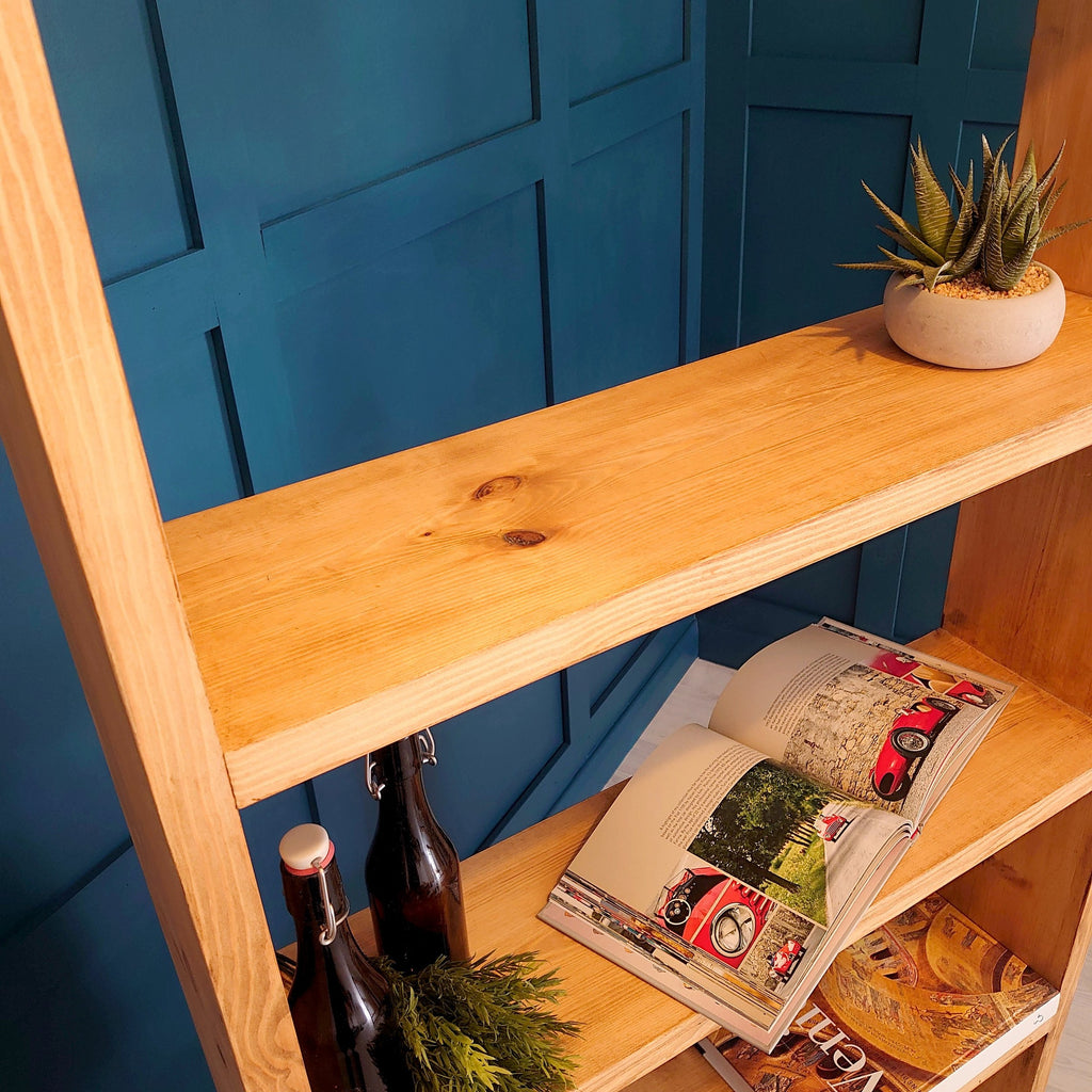Pine Bookcase / Shelving Unit